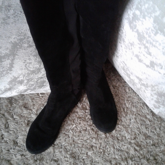 Authentic STUART WEITZMAN 5050 Suede Knee-High Boots - Picture 9 of 10